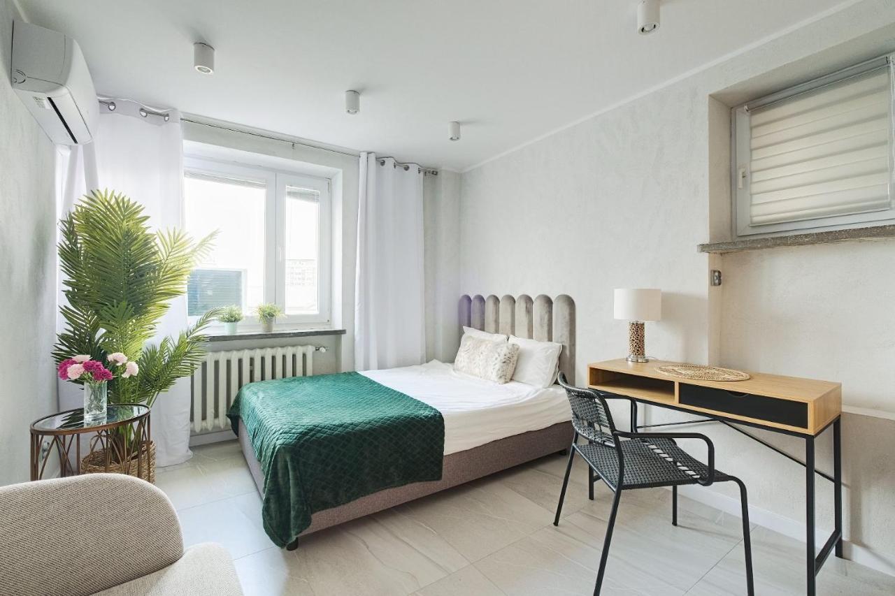Plater Residence Apartments Варшава Экстерьер фото